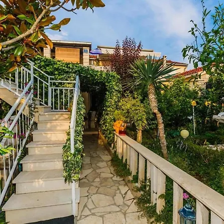 Roda - One Bedroom With Terrace Mira - St Διαμέρισμα Supetar