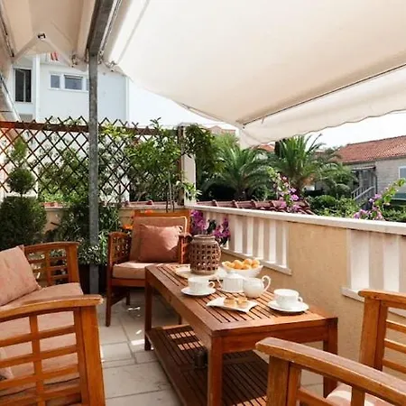 Roda - One Bedroom With Terrace Mira - St Διαμέρισμα